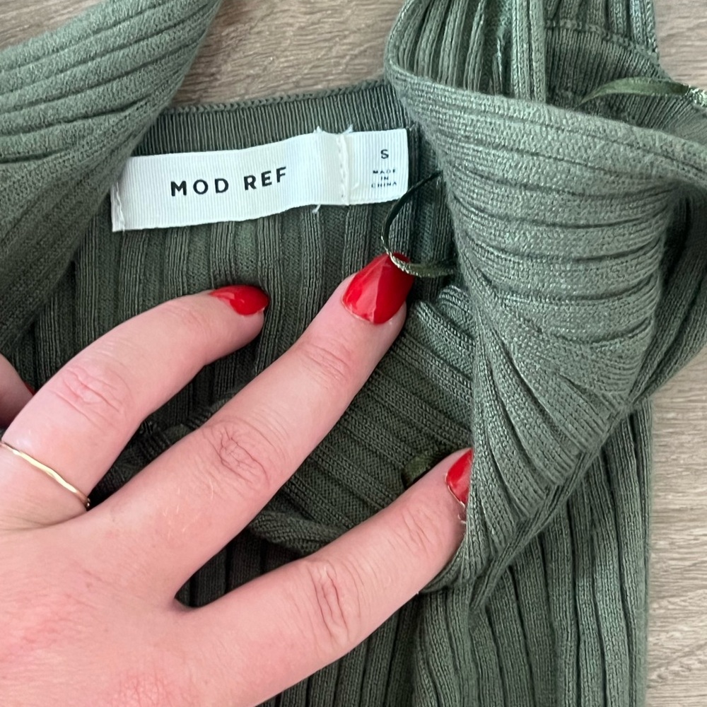 Mod Ref Olive Ribbed Bodysuit - Picture 3 of 4